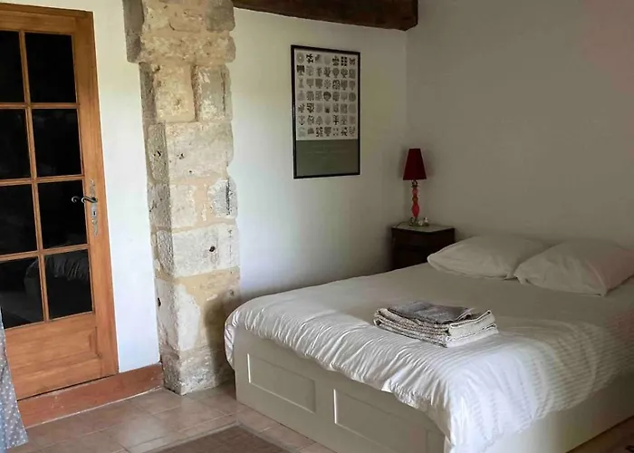 Stone House, Terraced Garden And Pool Prázdninový dům Saint-Beauzile