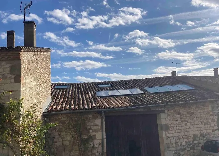 Stone House, Terraced Garden And Pool Prázdninový dům